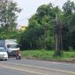 Kabel yang nampak semrawut dipinggiran jalan