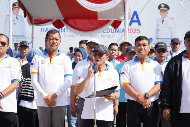 
					Wakil Bupati Pasuruan saat membacakan deklarasi HAKORDIA