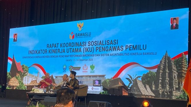 
					Suasana rapat koordinasi sosialisasi IKU pengawas pemilu