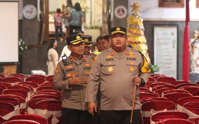 Kapolres Pasuruan Pantau dan Perketat Pengamanan Misa Natal 2025 di Gereja Santa Theresia Pandaan