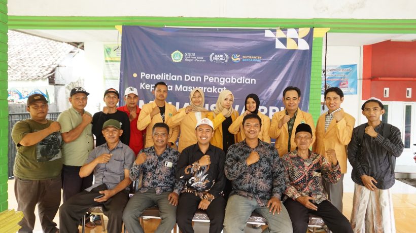 Mahasiswa STEBI Program RPL Semangat Lakukan Penelitian Bisnis Di Desa Wonokerto