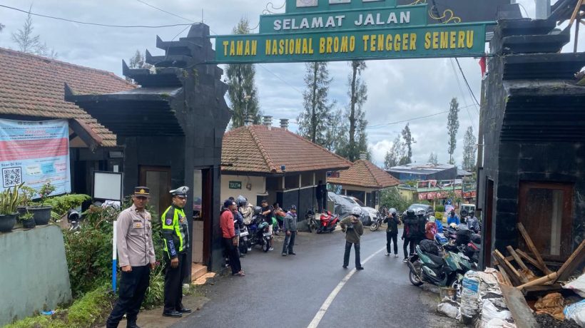 Hampir Seribu Wisatawan Masuk Bromo, Polres Pasuruan Pantau Situasi Aman Dan Kondusif