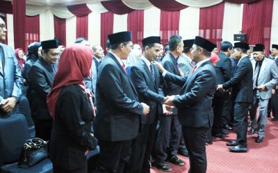Wali Kota Pasuruan Lantik Pejabat dan Ambil Sumpah PNS, Tekankan Pelayanan Publik dan Inovasi