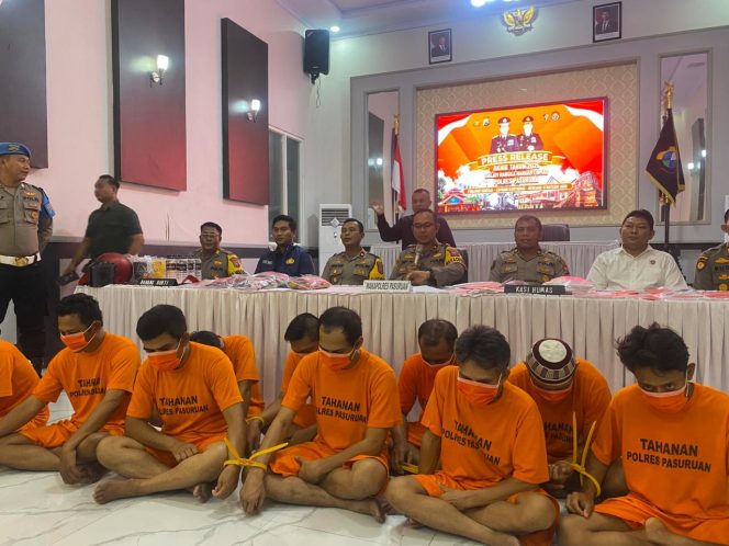 
					Polres Pasuruan saat menggelar pers rilis