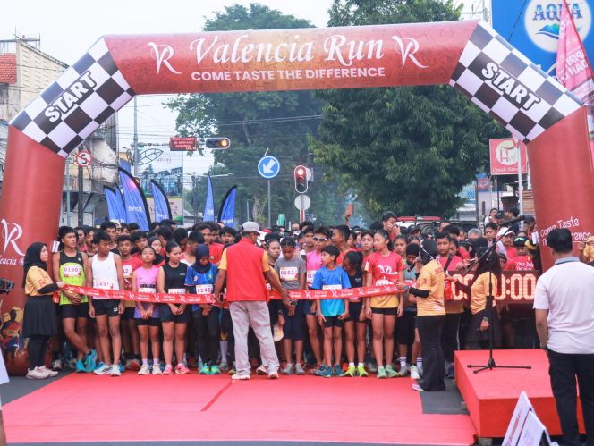 
					Valencia Run yang digelar dalam rangka mengawali rangkaian hari jadi Kota Pasuruan