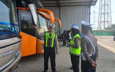 BNNK Pasuruan dan Polda Jatim Gelar Tes Urin Driver Pariwisata di Pool SPM