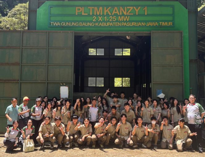 
					Para peserta saat foto bersama di PLTM KANZY 1