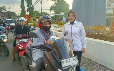 Satresnarkoba Polres Pasuruan Cegat Pengguna Jalan Di Pos Lantas Pegadaian Bangil