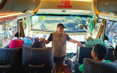 Mas Rusdi Berangkatkan Mudik Gratis Menuju Wilayah Jatim dan Jateng