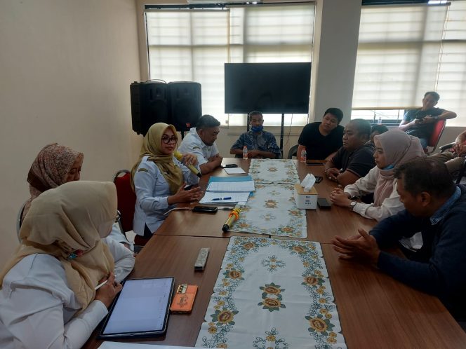 
					warga saat audensi dengan dinas SDA Kabupaten Pasuruan