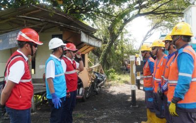 PLN UP3 Pasuruan Gelar MARATON Pemeliharaan JTM Secara Borderless di Probolinggo