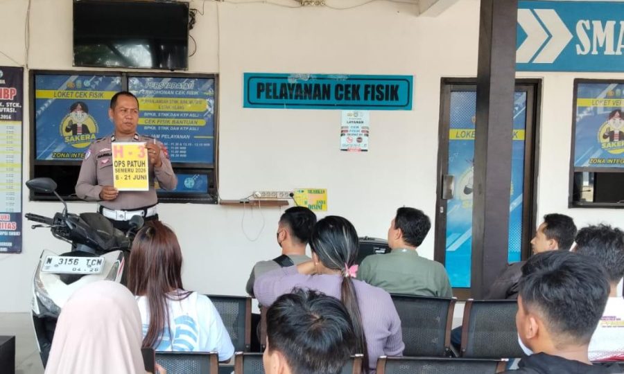 Operasi Patuh Semeru 2026 Bakal Digelar. Anggota Satlantas Polres Pasuruan Gencar Sosialisasi