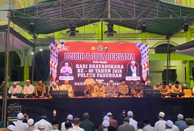 Dzikir dan Doa Bersama Hari Bhayangkara ke-80, Anggota Polres Pasuruan Ngaji Bareng Dengan Ribuan Jamaah