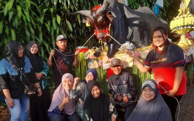 Lestarikan Budaya Leluhur, Ratusan Warga Lingkungan Rekesan Prigen-Pasuruan Gelar Prosesi Sedekah Bumi