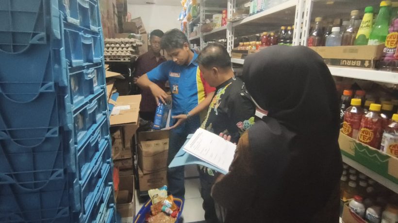 Disperindag Kota Pasuruan Temukan Kemasan Rusak di Sejumlah Swalayan