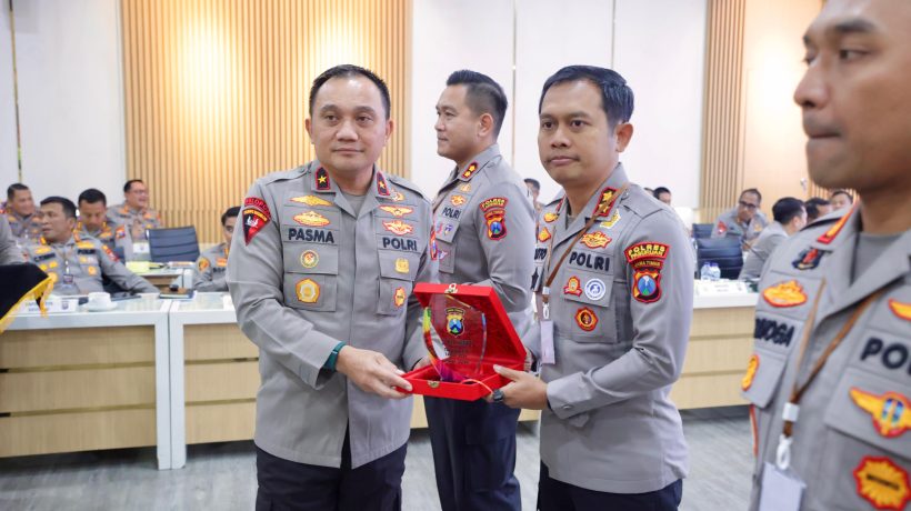 Polres Pasuruan Ukir Prestasi di Polda Jatim, Juara II Tertib Administrasi Pelaporan DORS Dan Ungkap Kasus