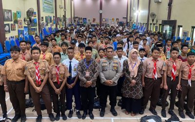 Polres Pasuruan Tanamkan Disiplin kepada Ratusan Siswa Baru MAN 1 Pasuruan