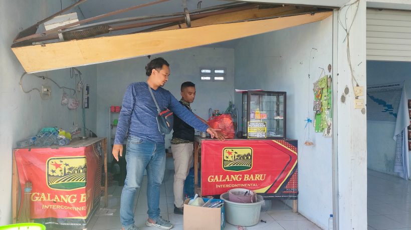 BUMDes Sungiwetan Kecolongan, Lemari Es dan Rolling Door Amblas