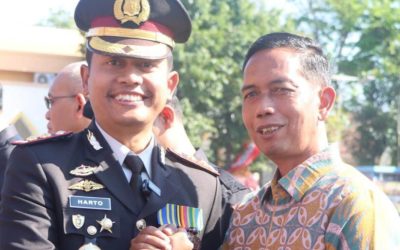 HUT Bhayangkara Polres Pasuruan Berikan Penghargaan Kepada Sugiarto Yang Peduli Lingkungan