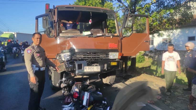 Truk Fuso Diduga Tak Kuasai Laju, Tabrak Beruntun di Purwosari, Satu Orang Tewas