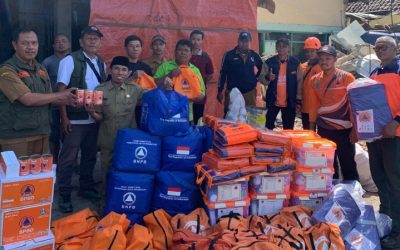 Rumah Rusak Diterjang Truk di Gempol, BPBD Pasuruan Gerak Cepat Salurkan Bantuan