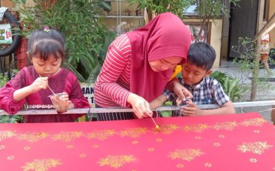 Angkat Potensi Daerah, Batik Seragam Sekolah Bermotif Daun Randu dan Daun Sirih Jadi Unggulan