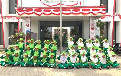 Siswa-siswi SD Budi Utomo Jadi Peserta Termuda Gerak Jalan HUT RI Ke-81