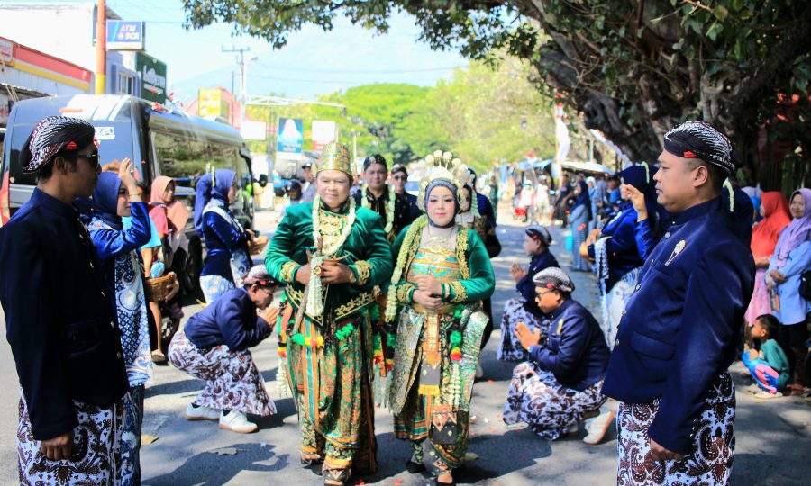 Sedekah Bumi Dusun Jawi Digelar di Candi Jawi, Warga Perkuat Guyup Rukun dan Lestarikan Budaya
