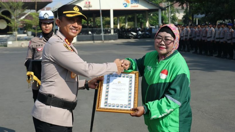 Peringati Hari Lalu Lintas Bhayangkara ke-71, Polres Pasuruan Kota Teguhkan Komitmen Keselamatan