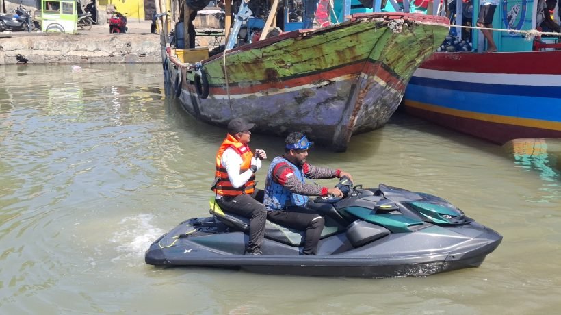 Naik Jet Ski, Walikota Susuri Sungai Sodo Petakan Potensi Wisata Bahari Kota Pasuruan