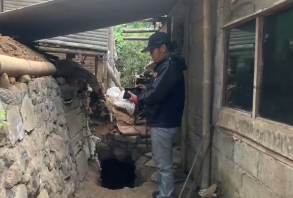 Warga Andonosari Heboh, Samping Rumah Warga Ada Goa