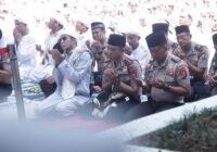 Kapolres Pasuruan Ikuti Sholat Istisqa di Ponpes Dalwa. Panjatkan Doa Memohon Hujan Berkah