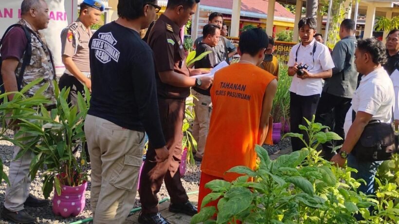Rekontruksi Pembunuhan Pelajar Di Prigen. Diduga Sudah Direncanakan Pelaku Dengan Matang