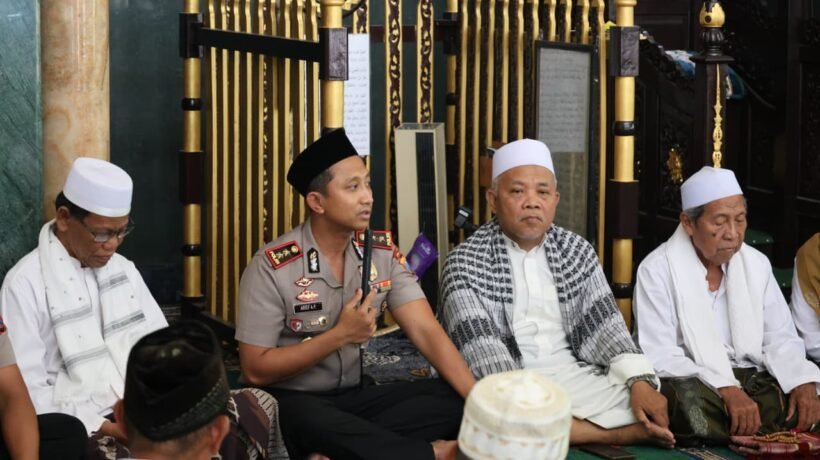 Kapolres Pasuruan Kota Ajak Masyarakat Bersama Jaga Kamtibmas di Masjid Baiturrahman