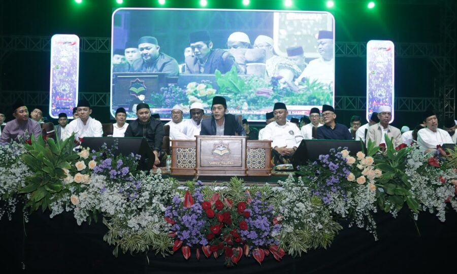 Kapolres Pasuruan Hadiri Pengajian Umum Bersama Gus Iqdam dalam Peringatan Hari Santri Nasional Tahun 2026