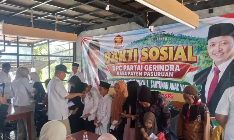 Gerindra Pasuruan Tanam 1.000 Pohon dan Santuni 20 Anak Yatim di Purwodadi